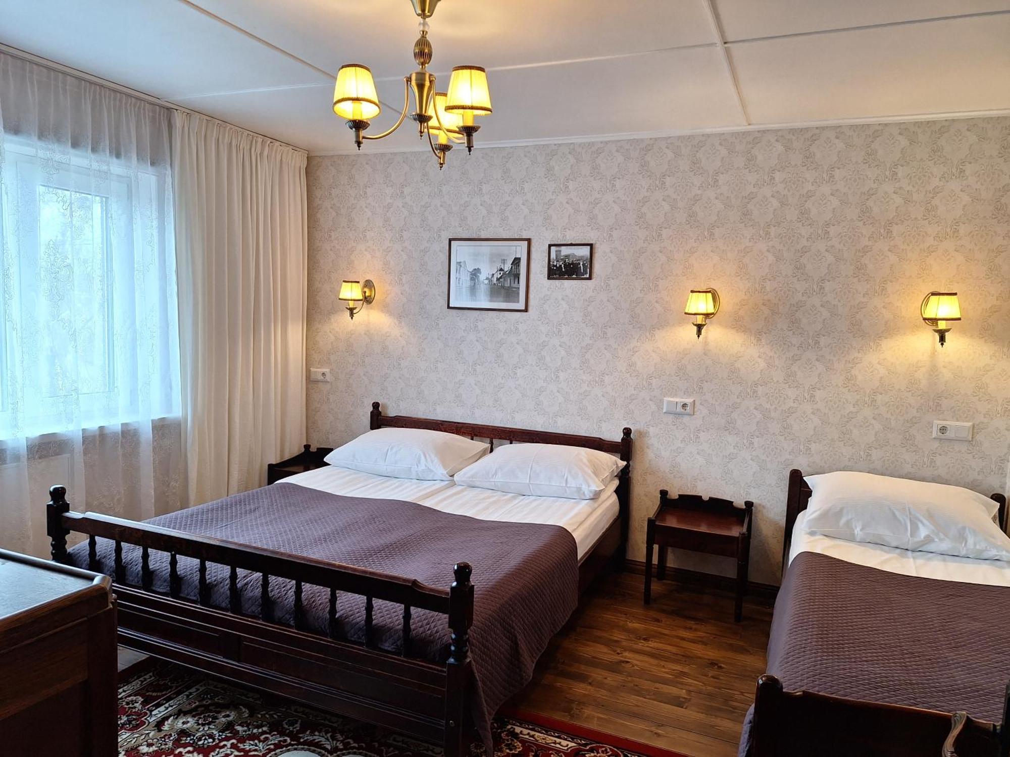 Kraavi Guest Hostel Kuressaare Exterior photo