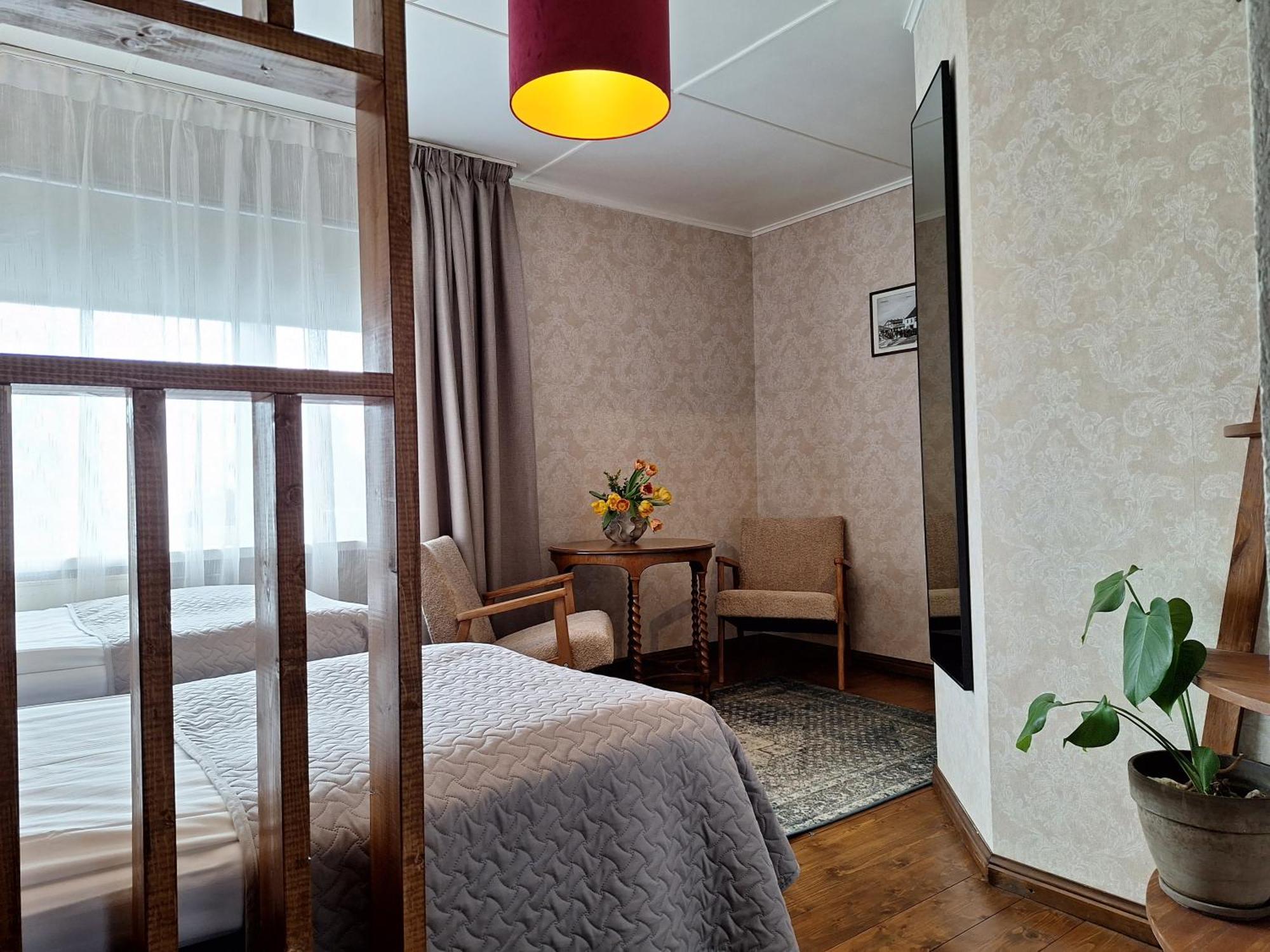 Kraavi Guest Hostel Kuressaare Exterior photo