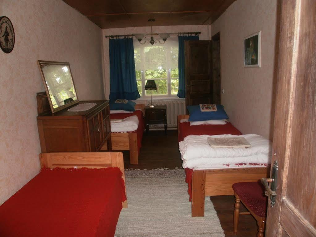 Kraavi Guest Hostel Kuressaare Exterior photo
